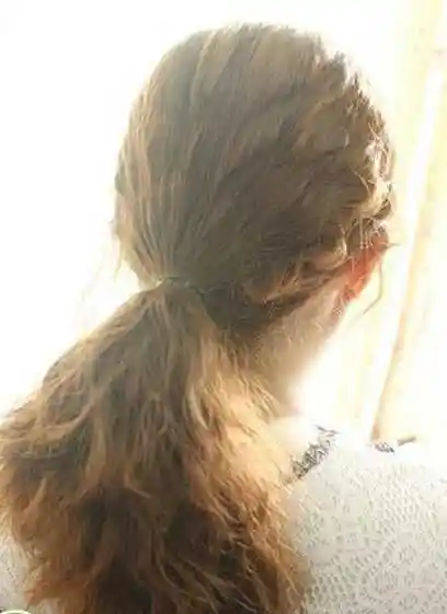 韩式麻花辫怎么扎韩式气质麻花辫发型扎法图解