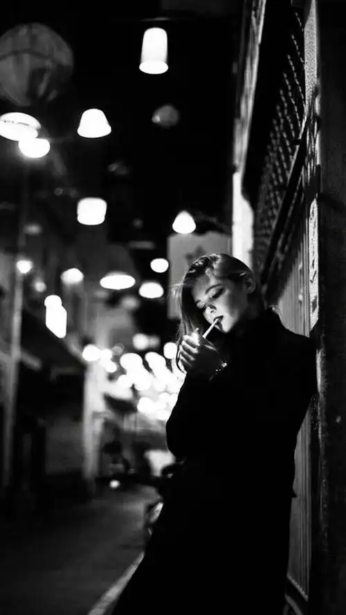 非主流欧美女生高清手机壁纸