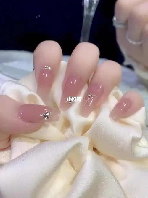 七夕款简约大气的金丝堆堆钻美甲