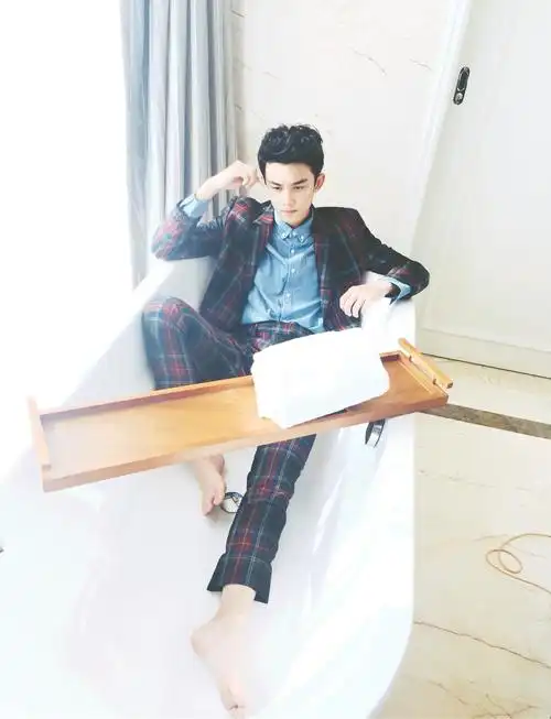 交出吴磊#最喜欢这张啦,帅帅哒!