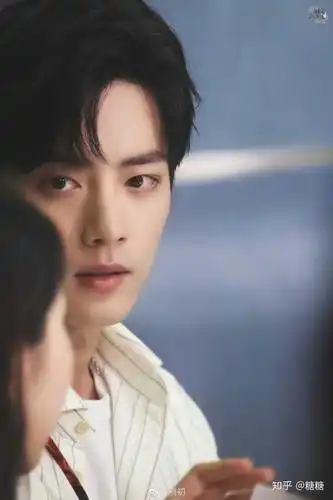 肖战真的可以看什么都深情吗?