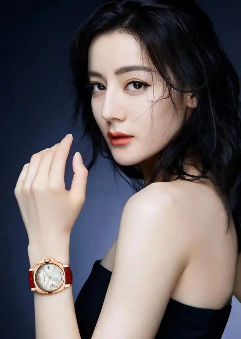 我的@dear-迪丽热巴"新疆的野玫瑰95,可望而不可及的白月光""她敢长