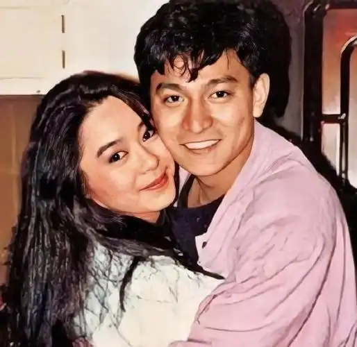 朱丽倩:被刘德华藏了21年,46岁高龄生子,如今苦尽甘来