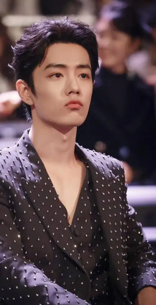 肖战纯素颜开机图