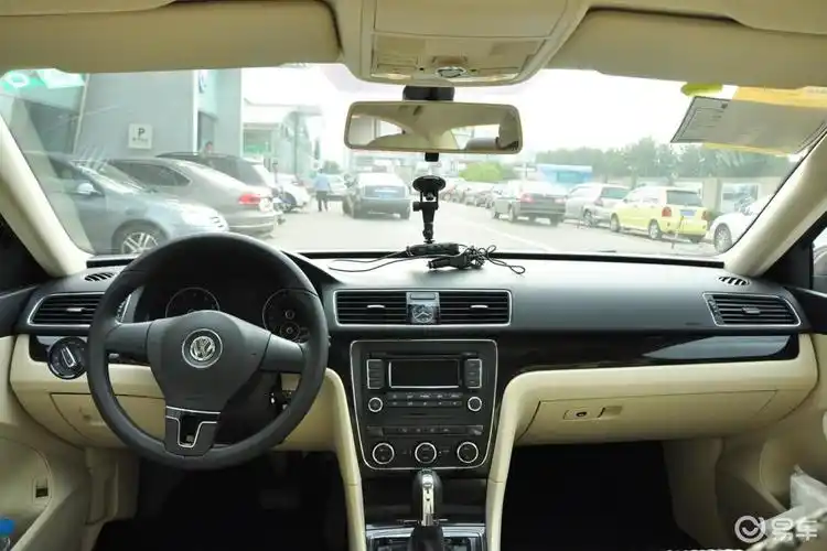 【大众帕萨特2011款1.