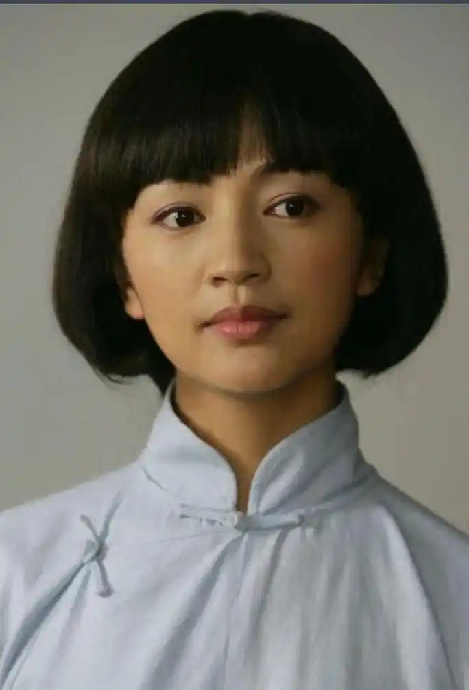 回顾罗海琼37岁嫁人42岁拼二胎老公长得不帅却很有钱