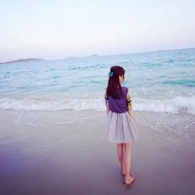 海边女孩头像