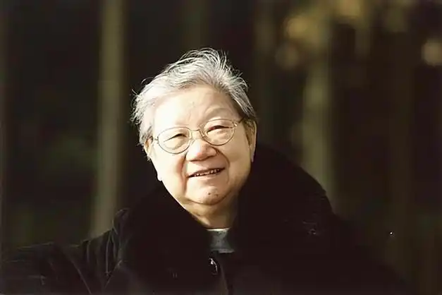 2022年刘思齐病逝:李敏李讷无法到场送别,四个孩子同框场面感人