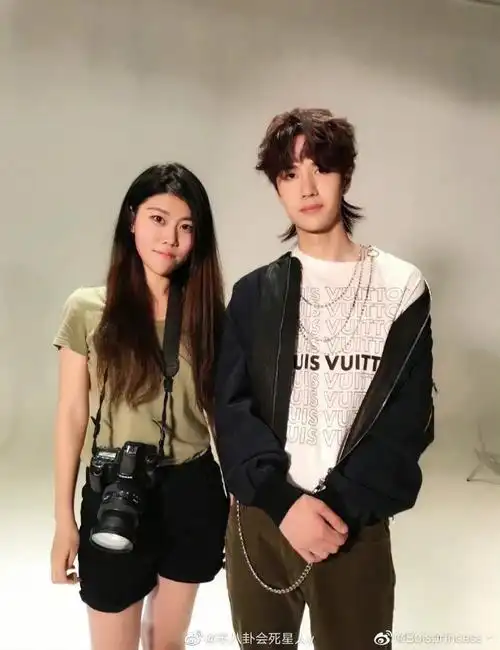 一些王一博和别人的合照