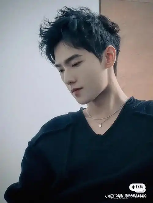 男明星头像:杨洋
