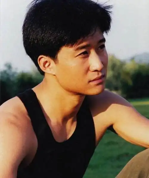 吴京十年前粉丝见面会曝光朴实到像在走亲戚太接地气了