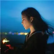 小清新女生头像侧脸