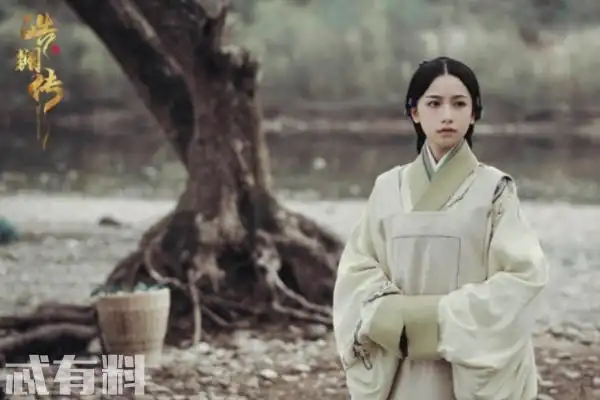 皓镧传殷小春是个什么样的角色结局如何?最后和谁在一起了?