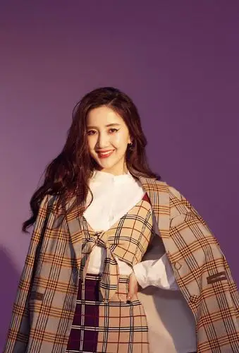 > 陈欣予温婉优雅时尚写真图片(8/9)