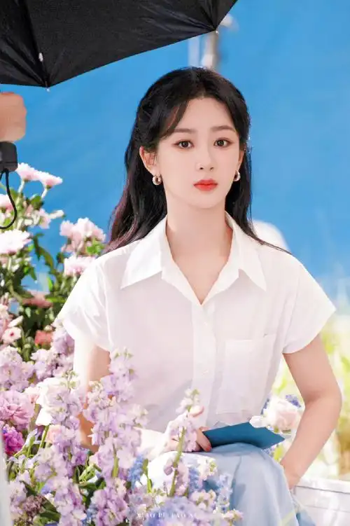 杨紫##杨紫代言蒙牛纯甄