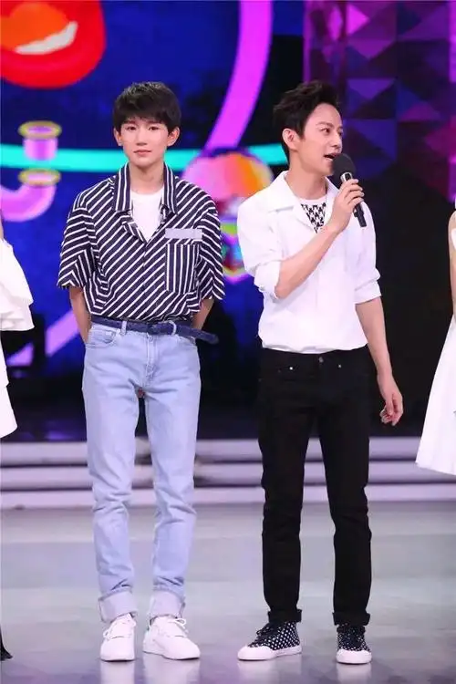 男明星真实面貌丑的千奇百怪,太幻灭了!