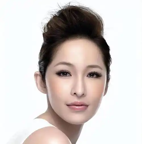 嫩草"女星,个个又漂亮又有钱,却对小鲜肉爱不释手_陈小艺_萧亚轩_婚姻