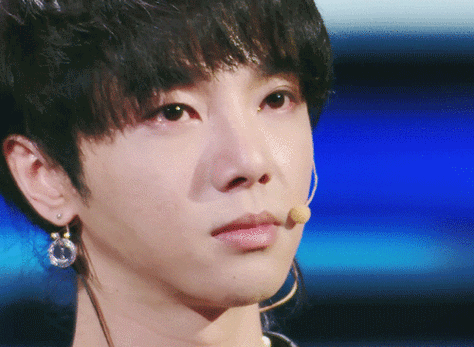 华晨宇:"哭是一件很美好的事情"