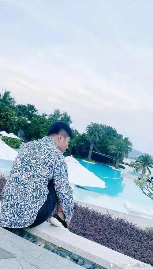 来自冰雨--久伴白小白 - 微博