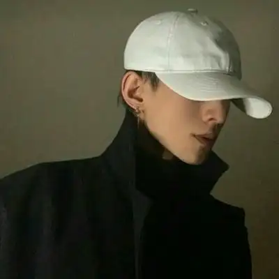 高清成熟的帅哥网红照片头像图片