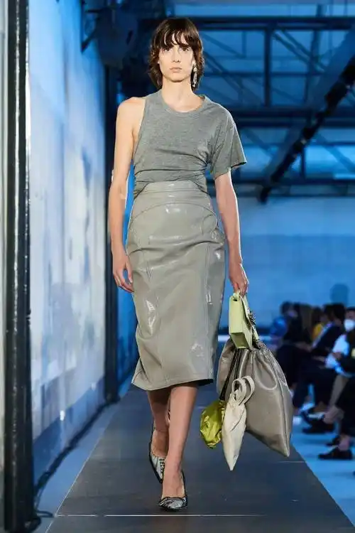 极简时尚no21米兰时装周2021春夏系列