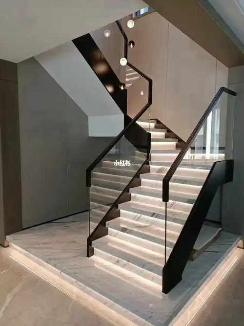 玻璃栏杆省空间的做法_装修_玻璃楼梯扶手_家居家装_硬装_硬装设计