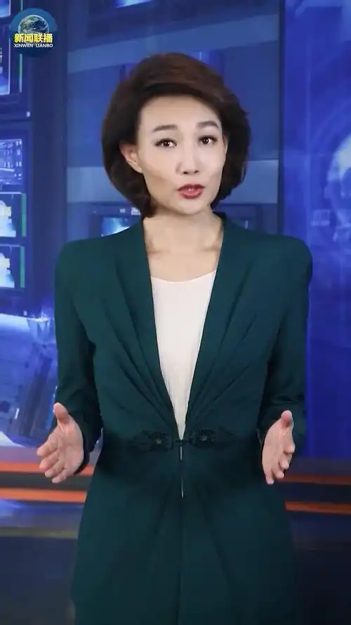 主播说联播李梓萌风雨守护刀削面加油肉夹馍加油