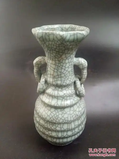 【图】宋代哥窑贯耳瓶,拍品信息,网上拍卖,拍卖图片,拍卖网,拍卖网站