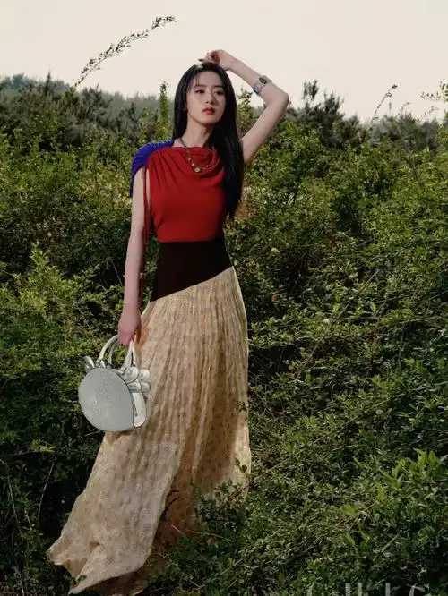 袁冰妍初夏郊野大片,真的太美了吧～#袁冰妍