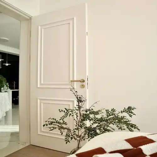 工厂批发定制轻奢法式美式实木复合压线烤漆室内门卧室门欧式橡木