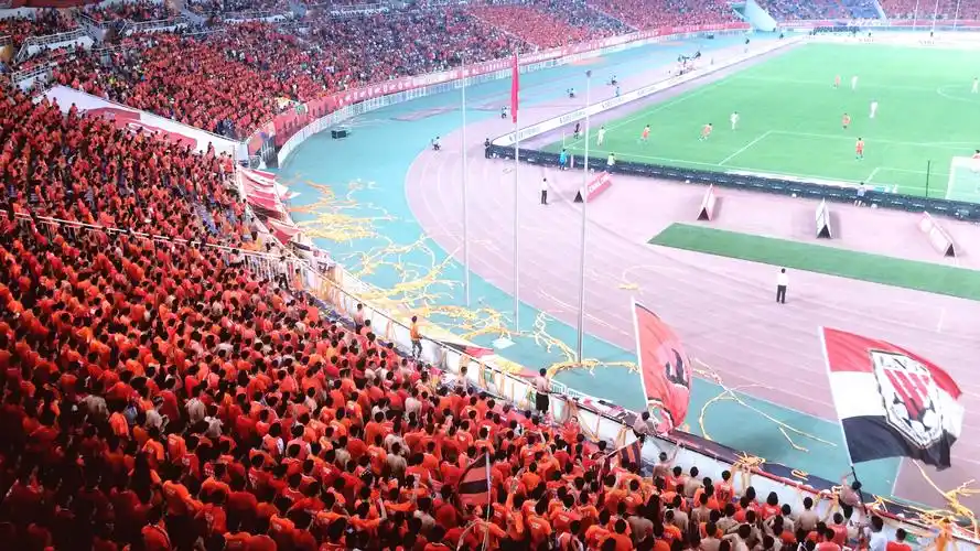 我最爱的鲁能泰山队,本赛季联赛争冠无望?_山东鲁能