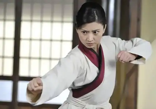 搜狐娱乐讯由华策星之艺人斓曦主演的谍战剧《黎明前的抉择》,正在