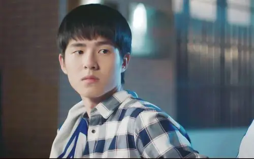 刘昊然《最好的我们》剧照图片桌面壁纸下载