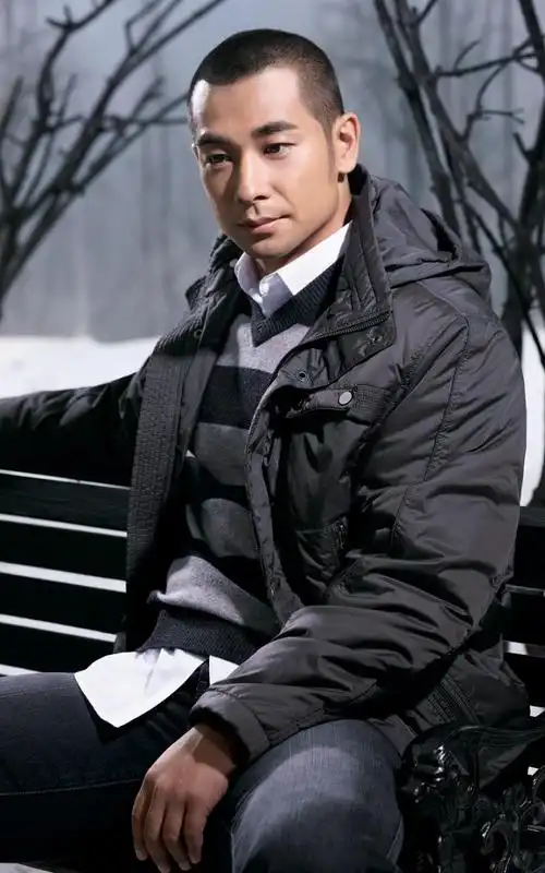 赵文卓个人资料(赵文卓:娶小8岁东北小丫,婚后连生三胎,如今一家五口