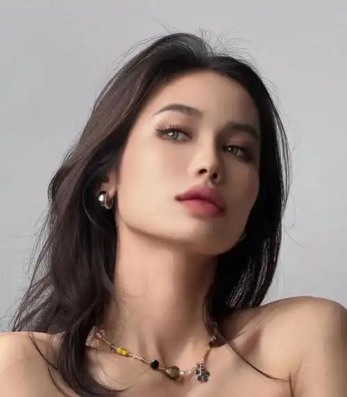 女人好看的脸型,中一个典型的气质美人