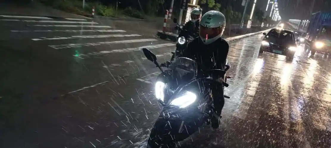 新手女骑 | 第一次跑山77小长途,摩托范-哈罗摩托