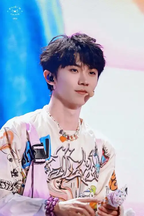 马嘉祺叁重楼暨出道四周年演唱会##马嘉祺廿一幕启循光赴盛景