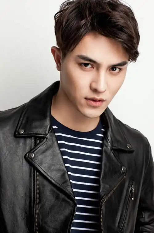 聂子皓个人资料 最好的我们中饰演大神学霸盛淮南