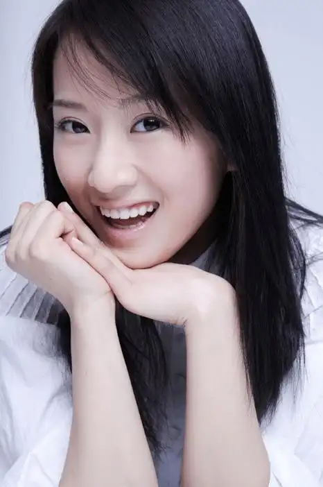 38岁阔太李念,散发性感熟女的魅力_角色_演技_艺术