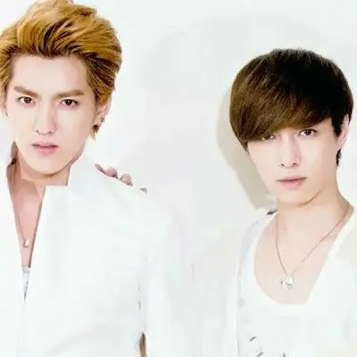 【图】欣赏吴亦凡和张艺兴翻唱彩虹 两个花美男一起参加综艺节目