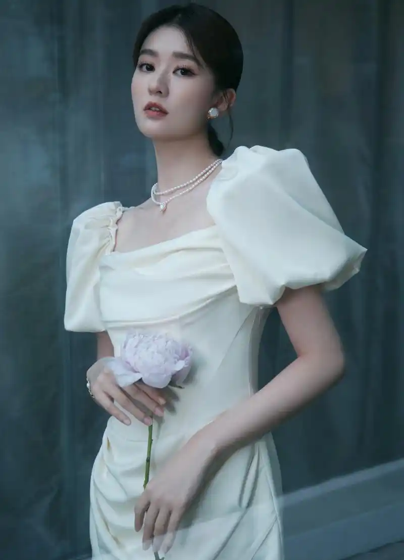 乔欣写真,容颜清秀,端庄优雅,美丽迷人