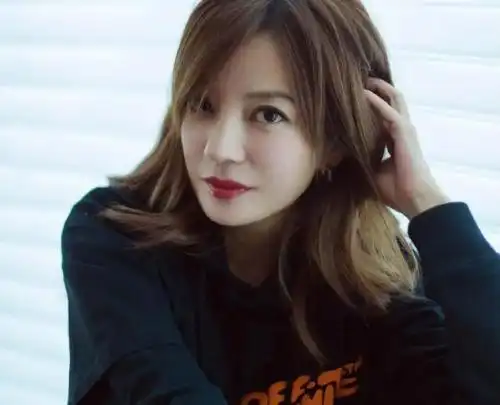 赵薇个人资料简介(赵薇因为什么事件被全网封杀)插图7