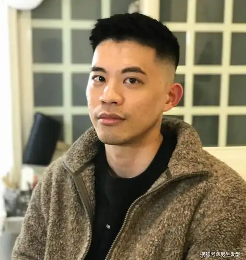 40岁男人别剪"显老"的发型,这三款造型不挑脸型,成熟又帅气