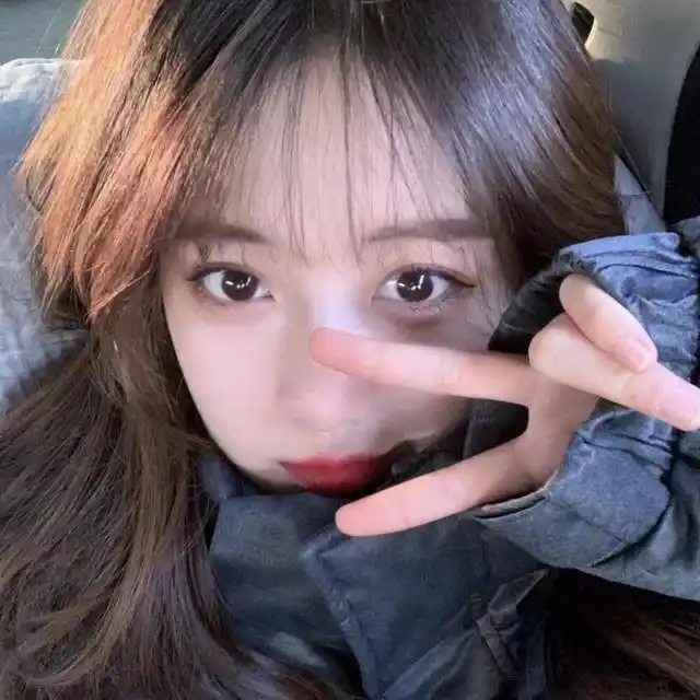 最美女生头像|万物皆有轨迹,而我偏向于你