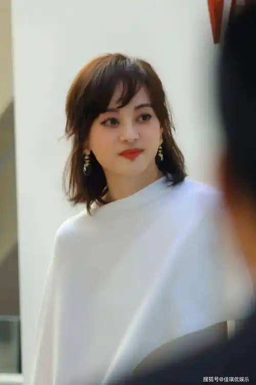 孙俪留长发了!生图好美,终于回到"甄嬛"时期_造型_作品_表演