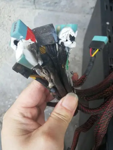 电脑在运行过程中突然电源线烧了,求解答,专业的来!