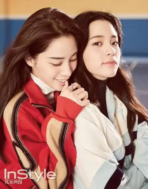 欧阳娜娜和欧阳妮妮最新合拍大片