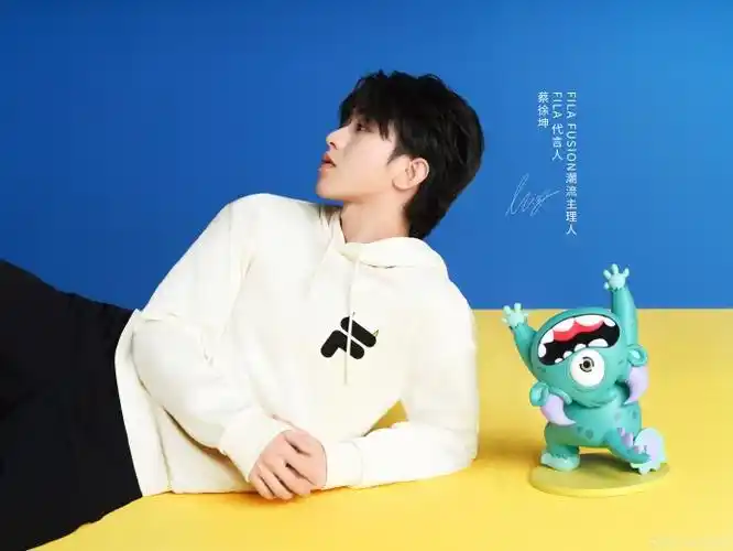 fila代言人蔡徐坤##filafusion潮流主理人##filafusion小怪兽卫衣