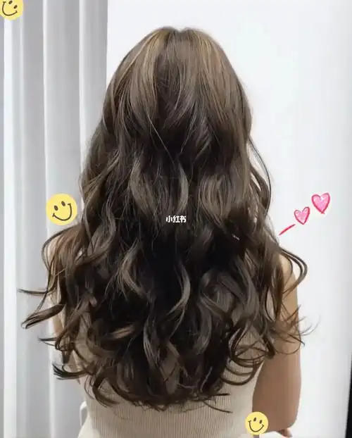 烫一次美半年的法式卷温柔到爆炸的法师烫发