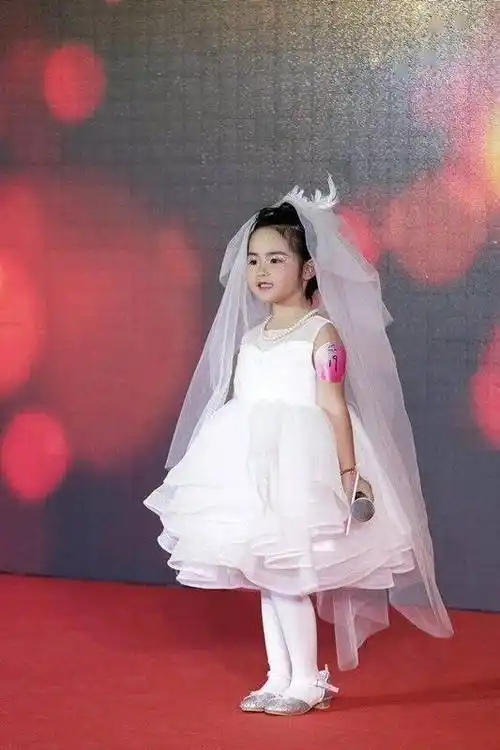 如何给幼儿化舞台装, 六一可用到哦!幼师必备_儿童_化妆品_孩子